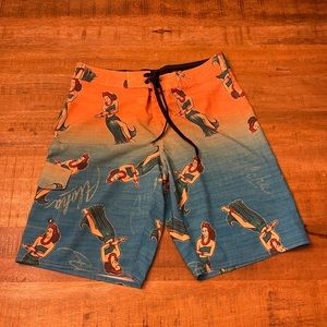 Hang Ten Aloha Hawaiian print board shorts size 32